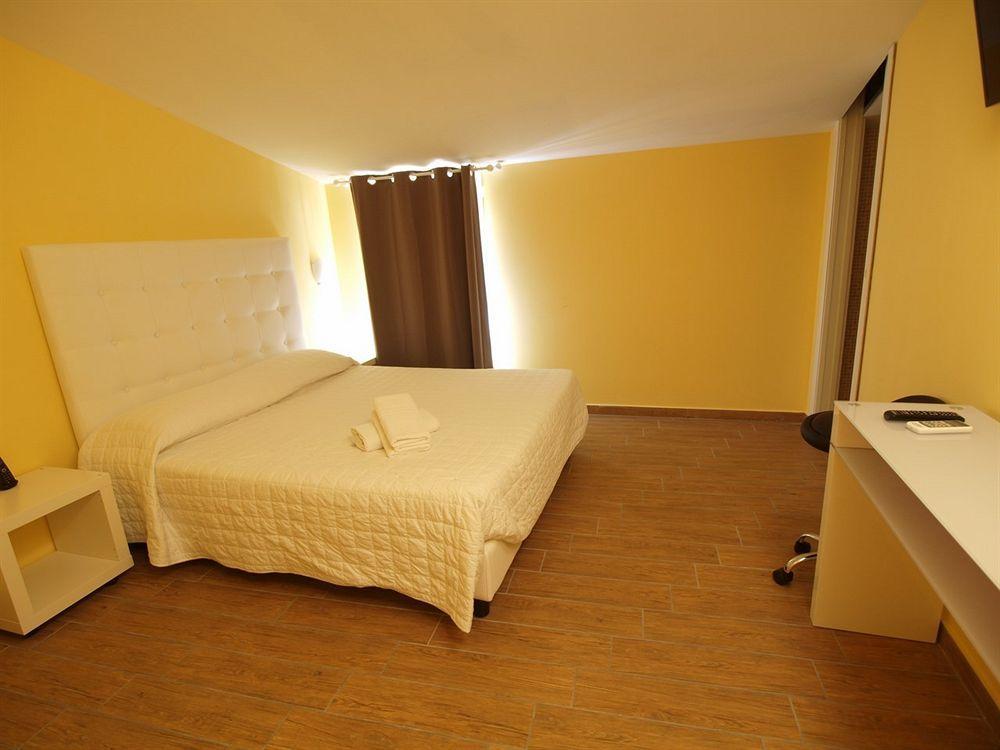 Via Mameli 5 Hotel San Remo Buitenkant foto