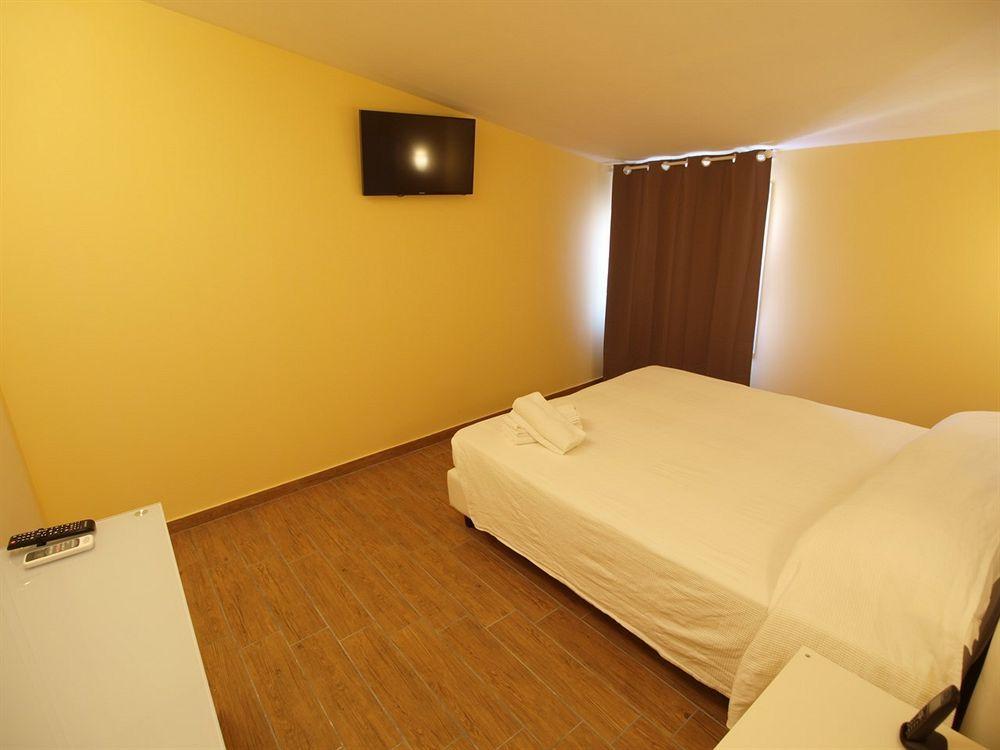 Via Mameli 5 Hotel San Remo Buitenkant foto