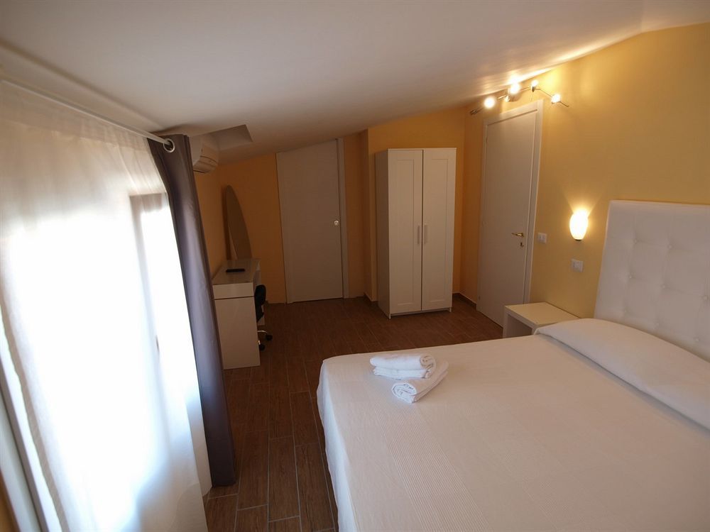 Via Mameli 5 Hotel San Remo Buitenkant foto