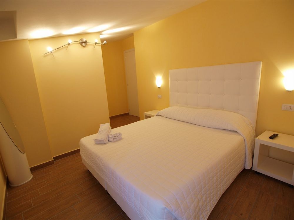 Via Mameli 5 Hotel San Remo Buitenkant foto